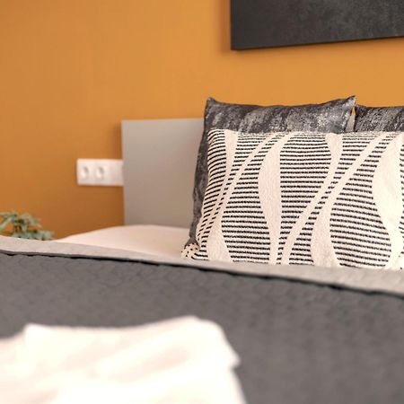 Exclusive Central 3Bedrm Stylish Residence By Prestige Homes Budapest Esterno foto
