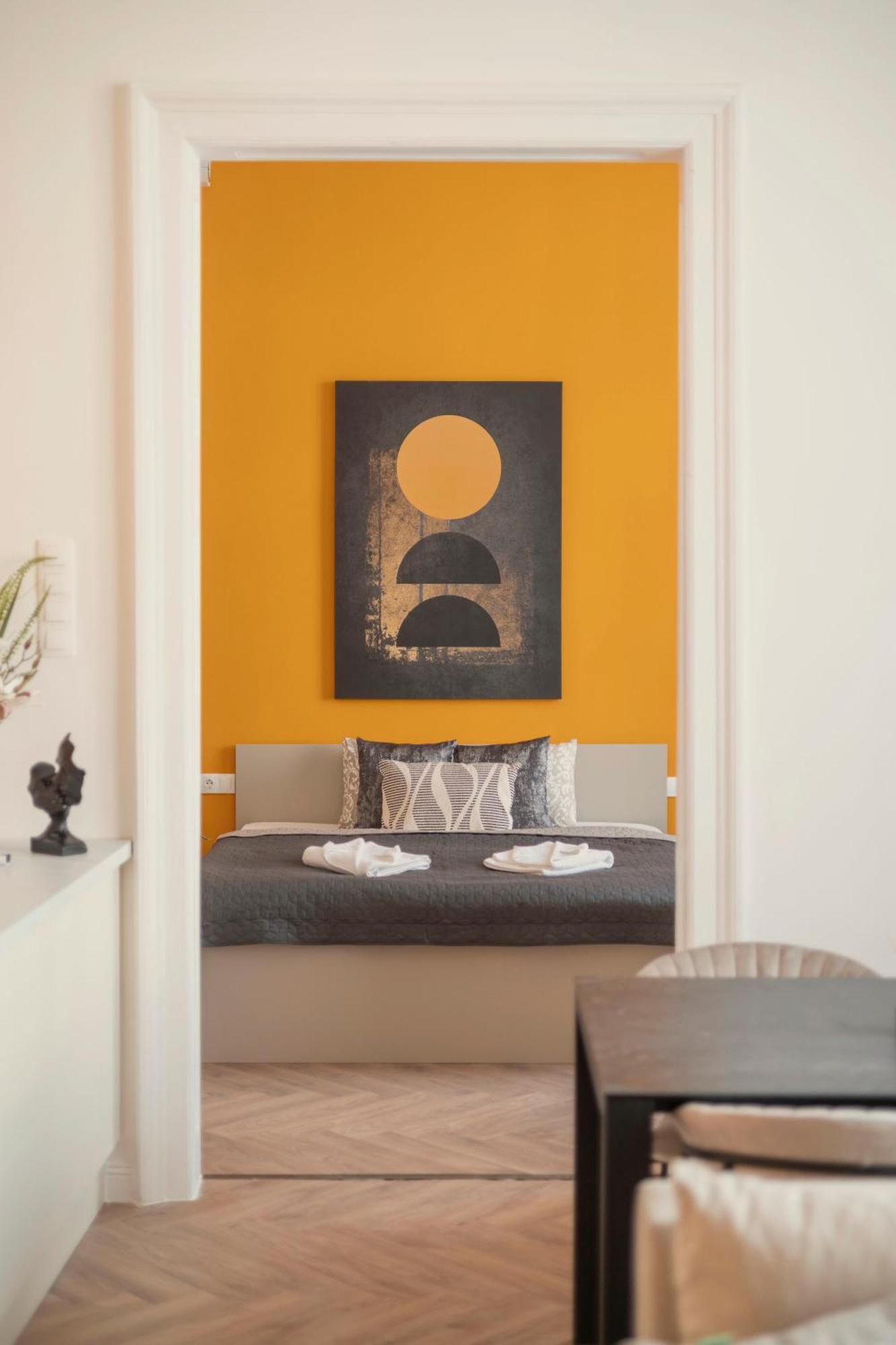 Exclusive Central 3Bedrm Stylish Residence By Prestige Homes Budapest Esterno foto