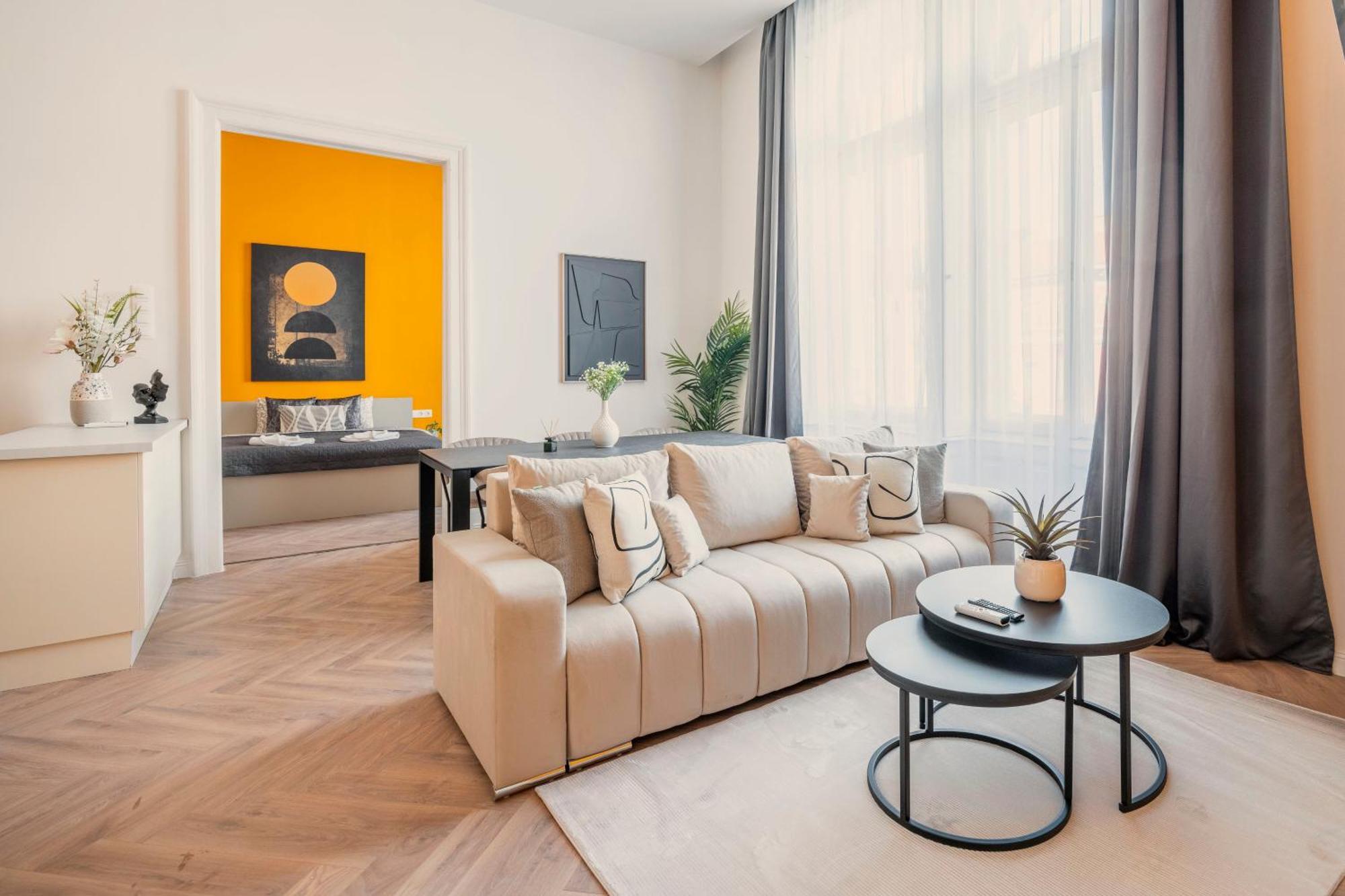 Exclusive Central 3Bedrm Stylish Residence By Prestige Homes Budapest Esterno foto
