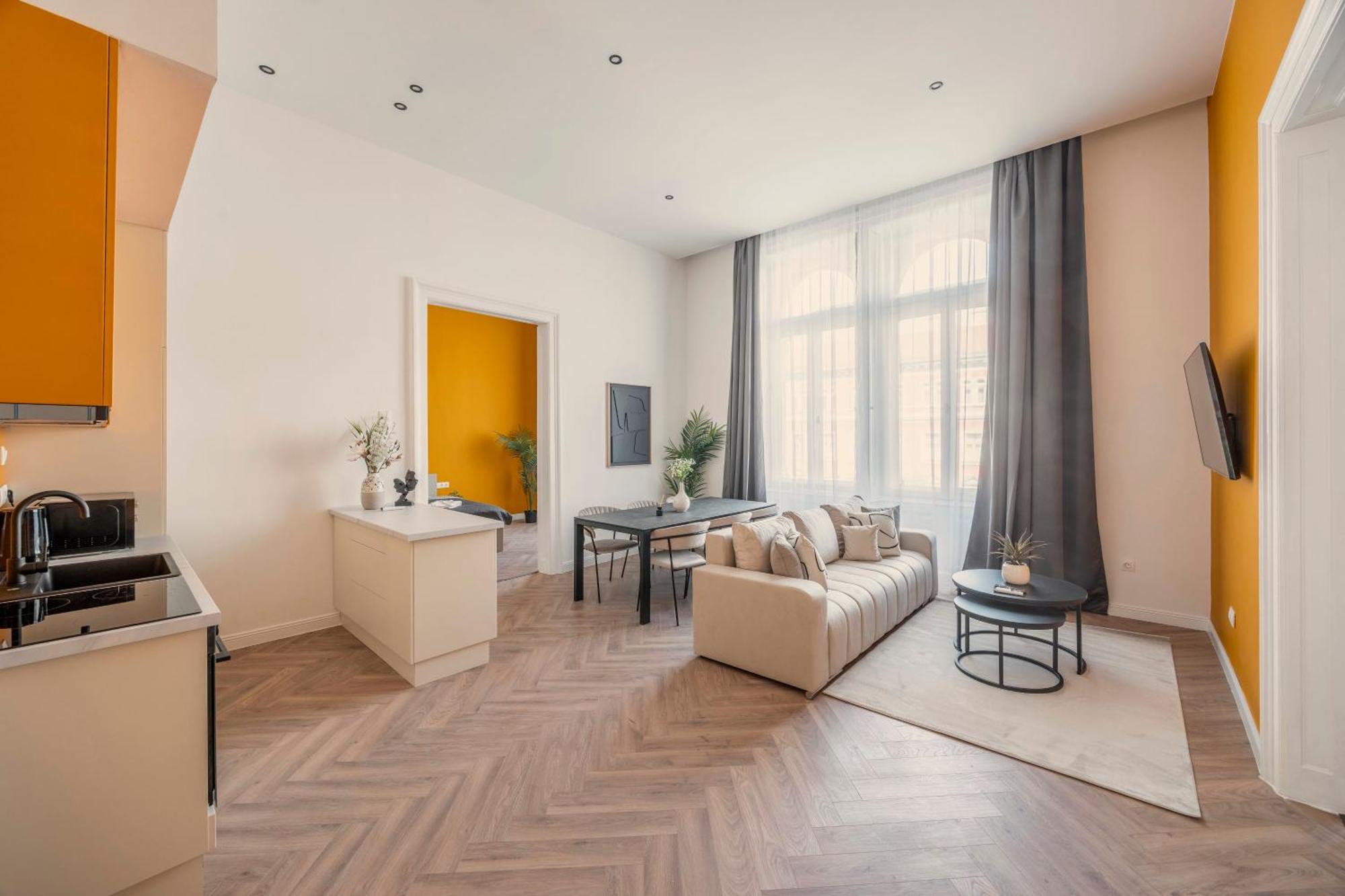 Exclusive Central 3Bedrm Stylish Residence By Prestige Homes Budapest Esterno foto