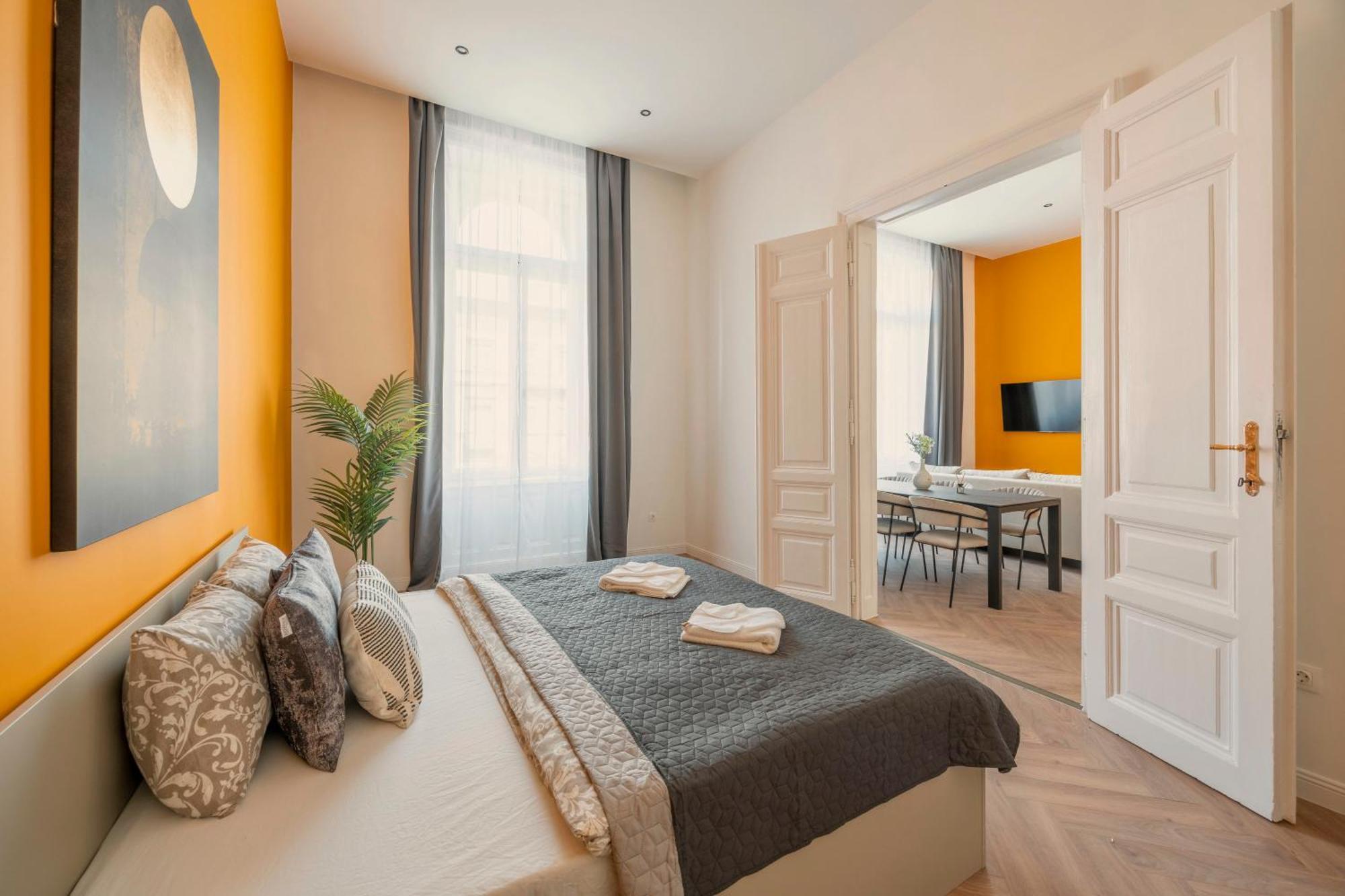 Exclusive Central 3Bedrm Stylish Residence By Prestige Homes Budapest Esterno foto
