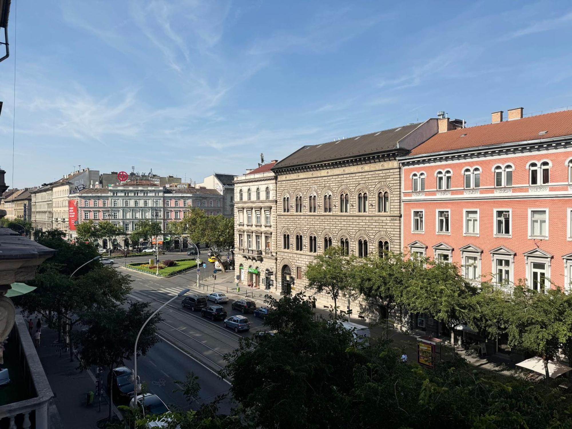 Exclusive Central 3Bedrm Stylish Residence By Prestige Homes Budapest Esterno foto